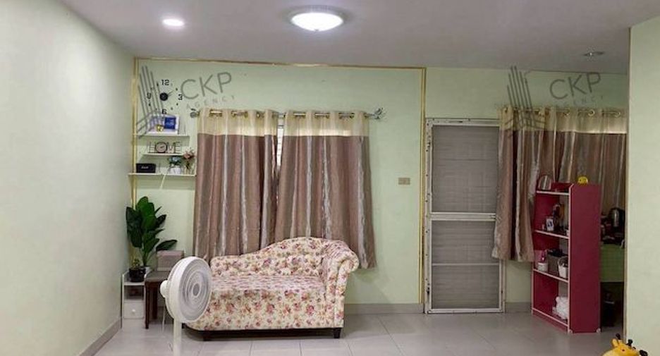 For sale 3 bedrooms townhouse in Bang Phli, Samut Prakan
