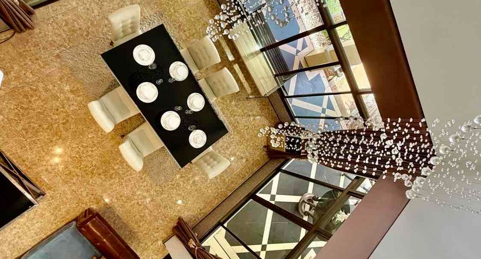 For rent 4 bedrooms villa in Jomtien, Pattaya