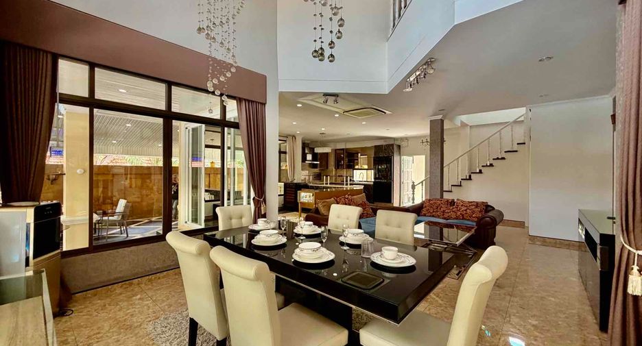 For rent 4 bedrooms villa in Jomtien, Pattaya