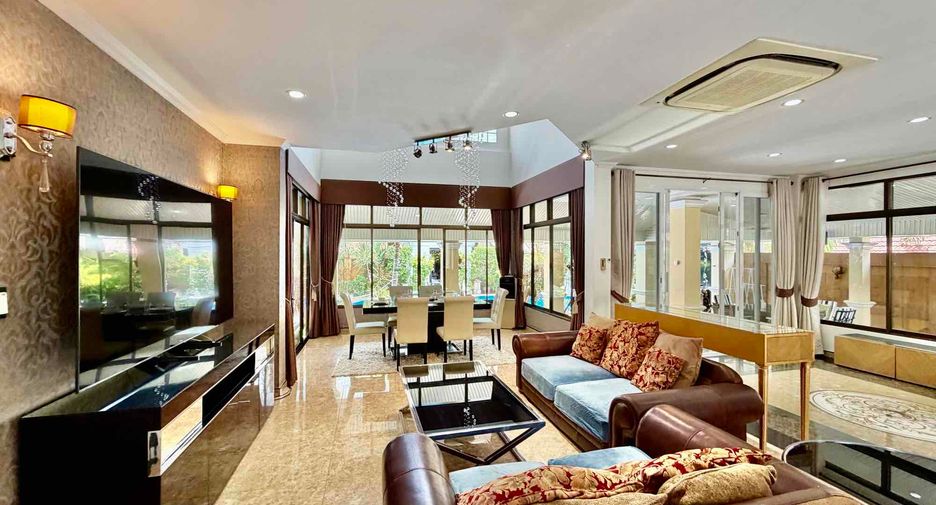 For rent 4 bedrooms villa in Jomtien, Pattaya