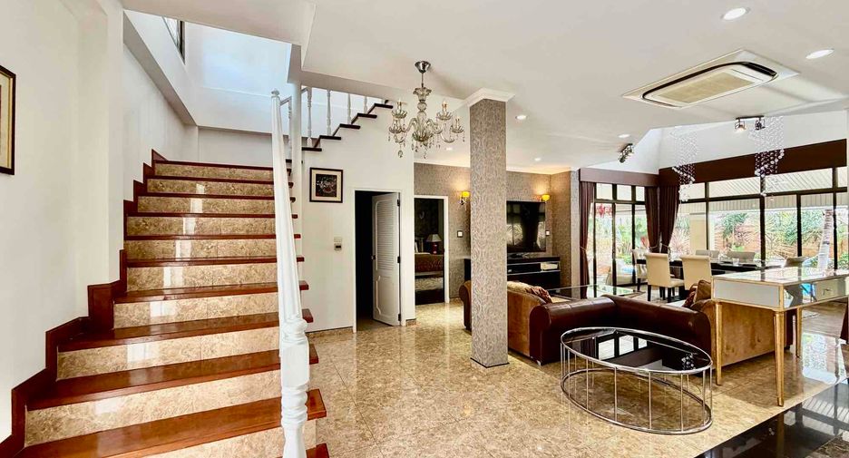 For rent 4 bedrooms villa in Jomtien, Pattaya