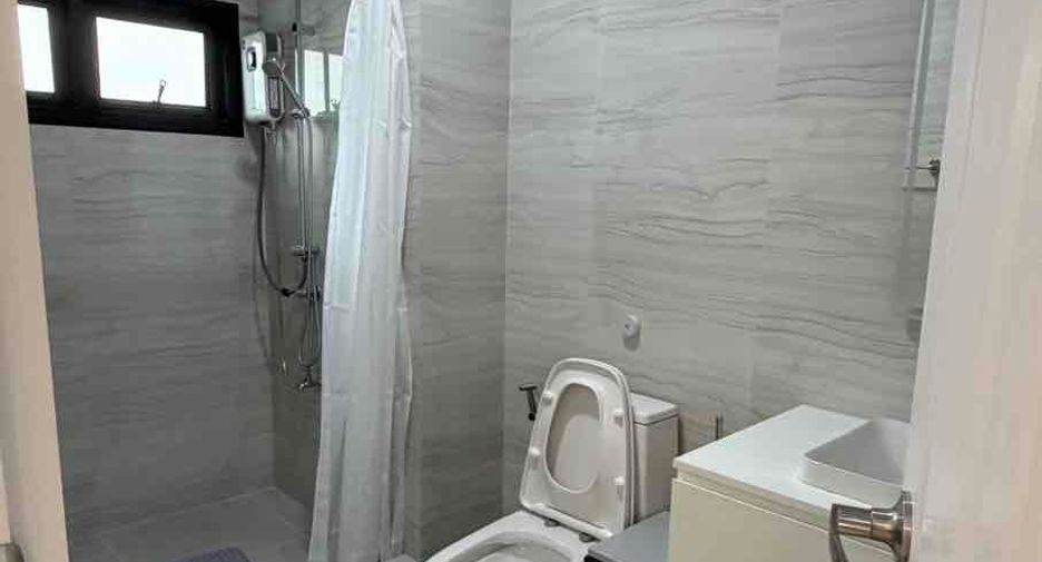 For rent 5 bedrooms house in Suan Luang, Bangkok