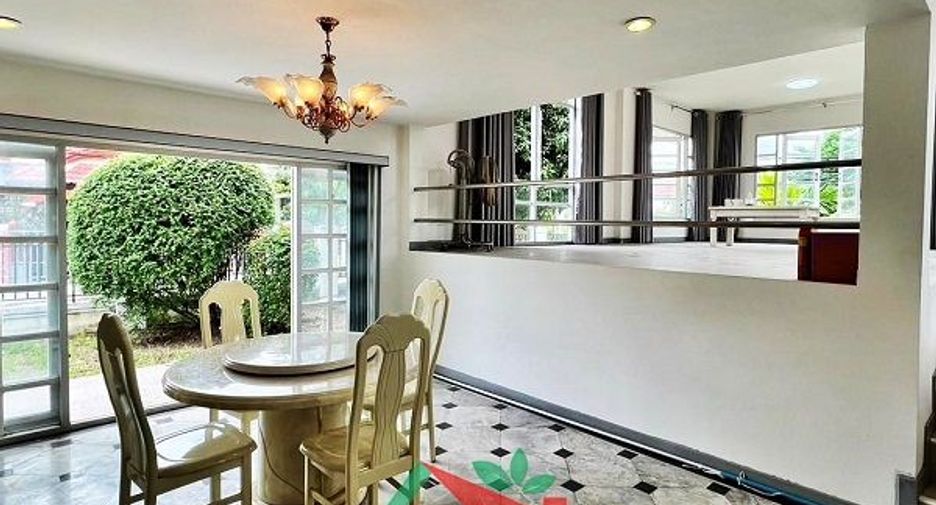 Haus zum Kauf mit 5 Zimmer in Pak Kret, Nonthaburi