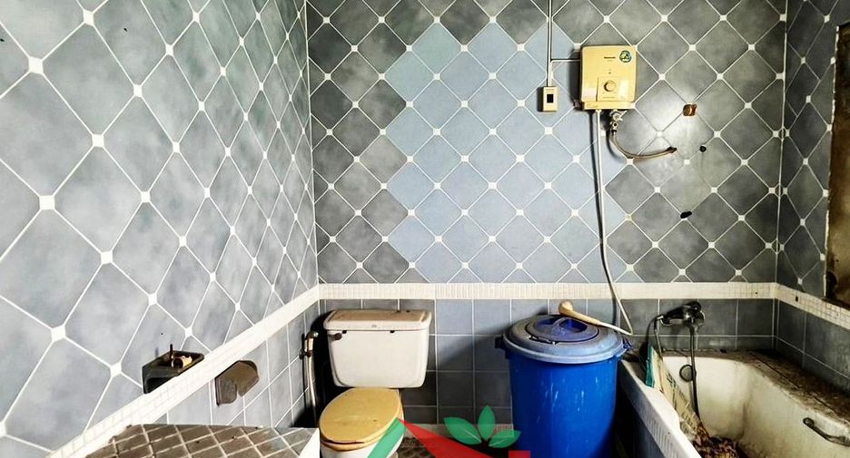 Haus zum Kauf mit 5 Zimmer in Pak Kret, Nonthaburi