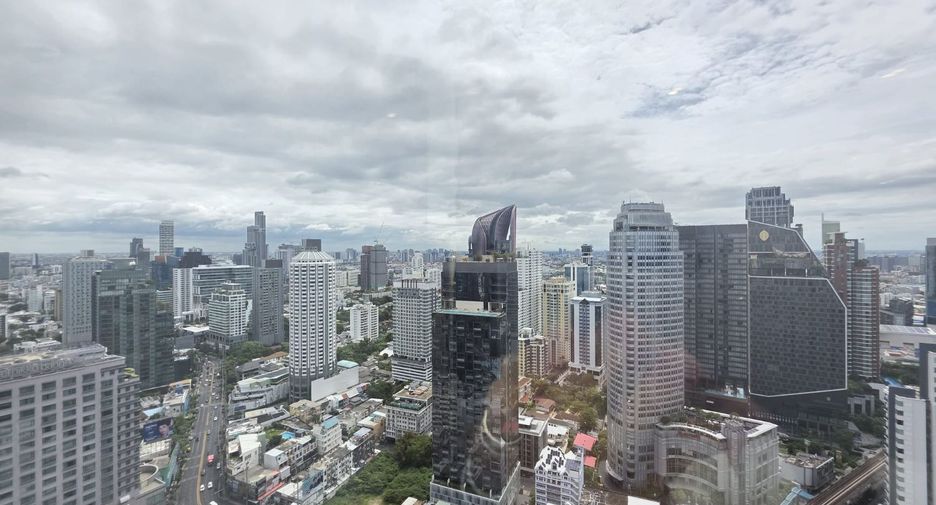 Wohnung zum Kauf mit 4 Zimmer in Khlong Toei, Bangkok