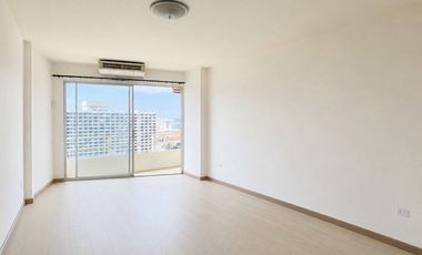 For sale studio condo in Bang Lamung, Chonburi