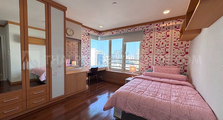 For rent 3 ベッドルーム condo in Watthana, Bangkok