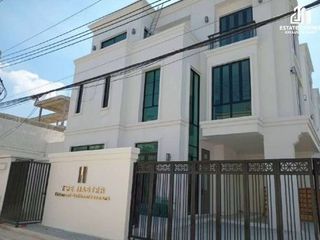 Haus zum Kauf mit 3 Zimmer in Lat Phrao, Bangkok