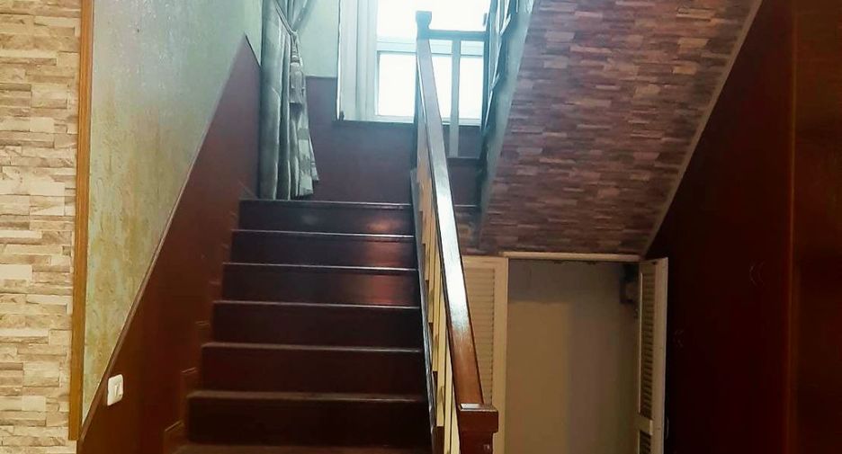À vendre 5 chambres maison à Bang Kruai, Nonthaburi
