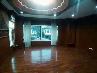 À vendre 5 chambres maison à Bang Kruai, Nonthaburi