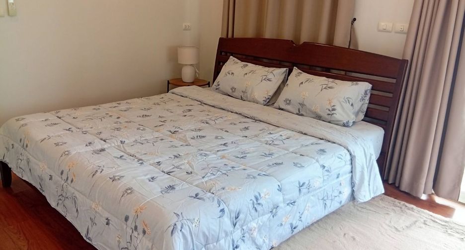 For rent 3 bedrooms house in Saraphi, Chiang Mai
