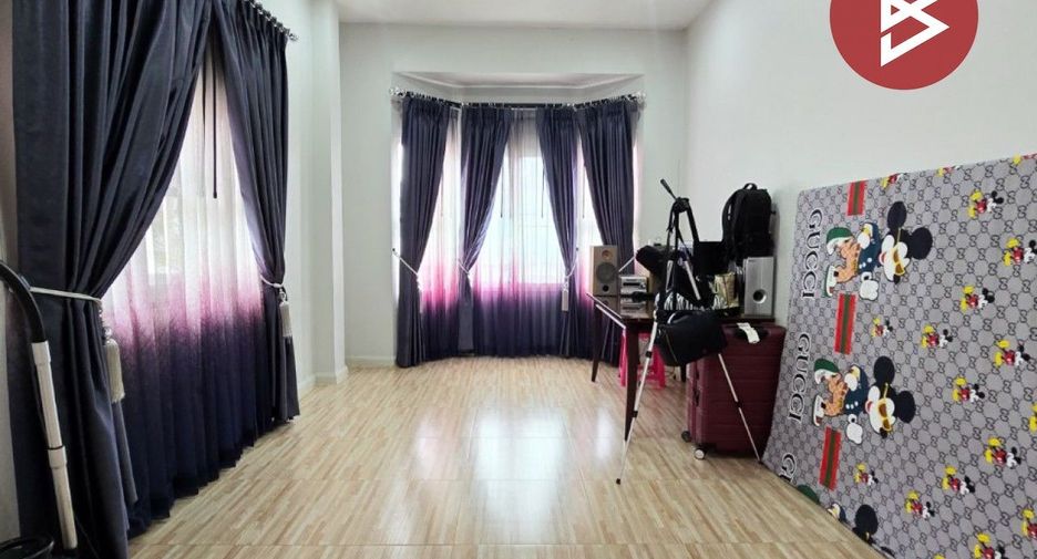 À vendre 3 chambres maison à Nong Chok, Bangkok