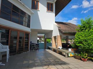 For sale 3 bedrooms house in Phra Khanong, Bangkok