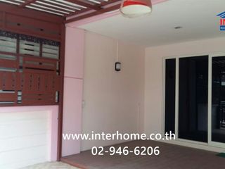 For sale 3 bedrooms townhouse in Mueang Samut Sakhon, Samut Sakhon