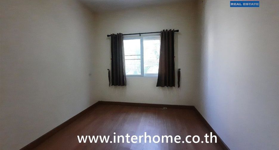 Reihenhaus zum Kauf mit 3 Zimmer in Mueang Samut Sakhon, Samut Sakhon