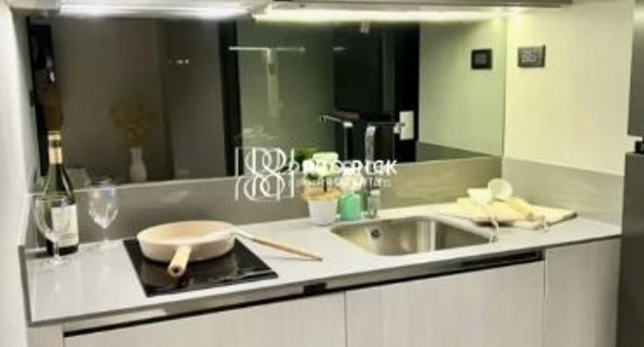 Condo en alquiler de 2 habitaciones en Watthana, Bangkok