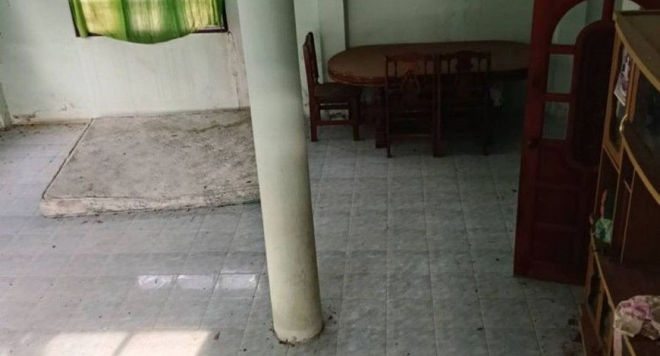 For sale 3 bedrooms house in Nong Hi, Roi Et