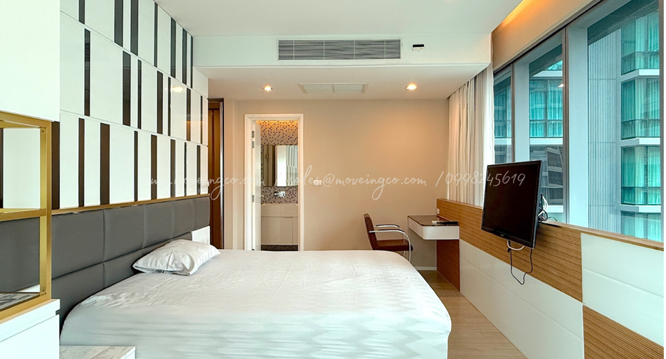 For rent and for sale 2 bedrooms condo in Watthana, Bangkok