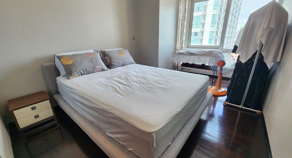 For sale 3 ベッドルーム condo in Watthana, Bangkok