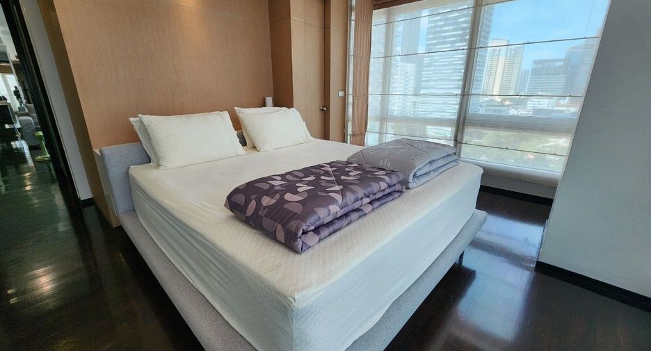 For sale 3 ベッドルーム condo in Watthana, Bangkok
