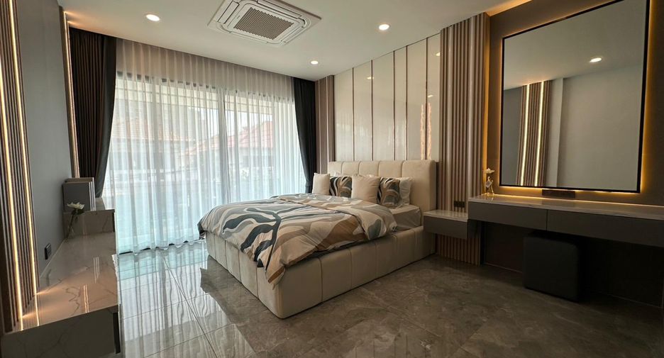 À louer et à vendre 5 chambres villa à Bang Lamung, Chonburi