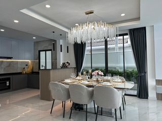 À louer et à vendre 5 chambres villa à Bang Lamung, Chonburi