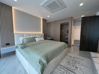 À louer et à vendre 5 chambres villa à Bang Lamung, Chonburi