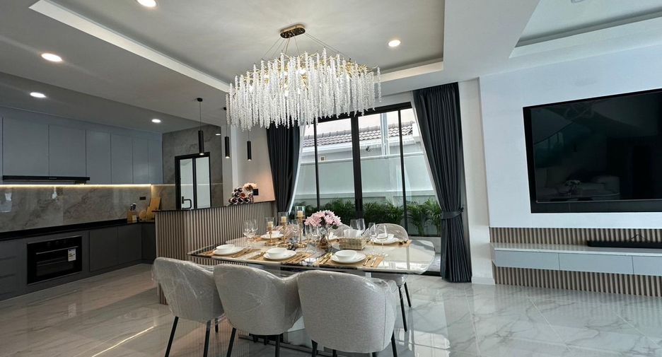 À louer et à vendre 5 chambres villa à Bang Lamung, Chonburi