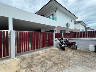 For Rent 5 Bedroom Villa In Bang Lamung, Chonburi