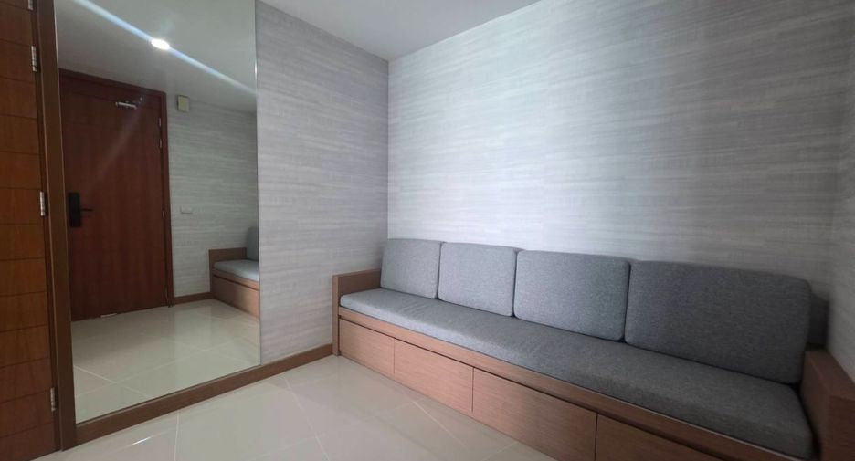 For rent 2 bedrooms condo in Na Jomtien, Pattaya