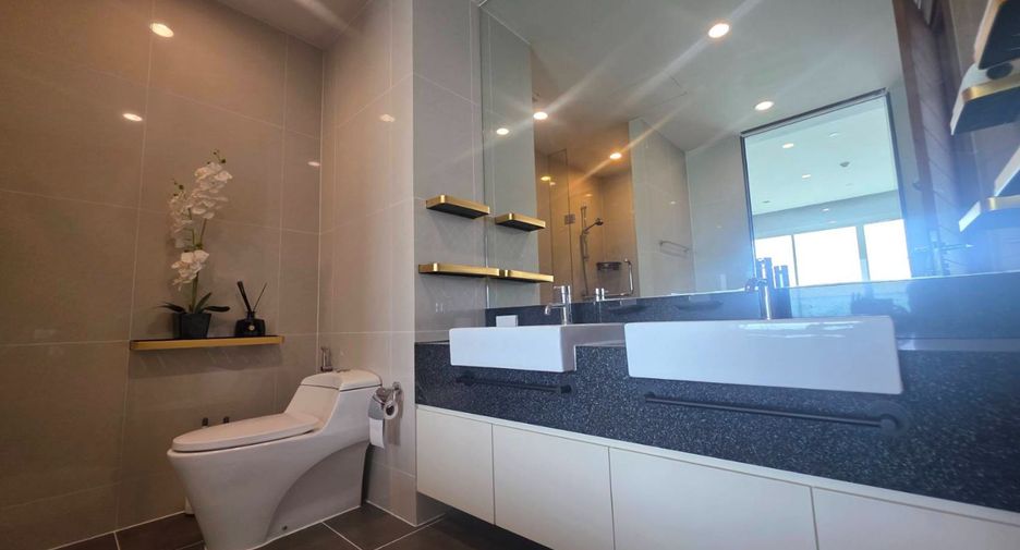 For rent 2 bedrooms condo in Na Jomtien, Pattaya