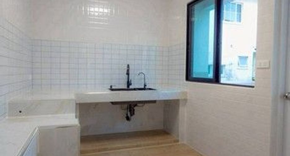À vendre 3 chambres maison à Bang Bua Thong, Nonthaburi