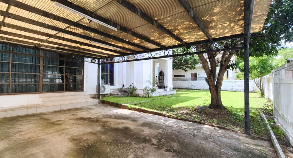 Haus zum Kauf mit 3 Zimmer in Bang Phli, Samut Prakan