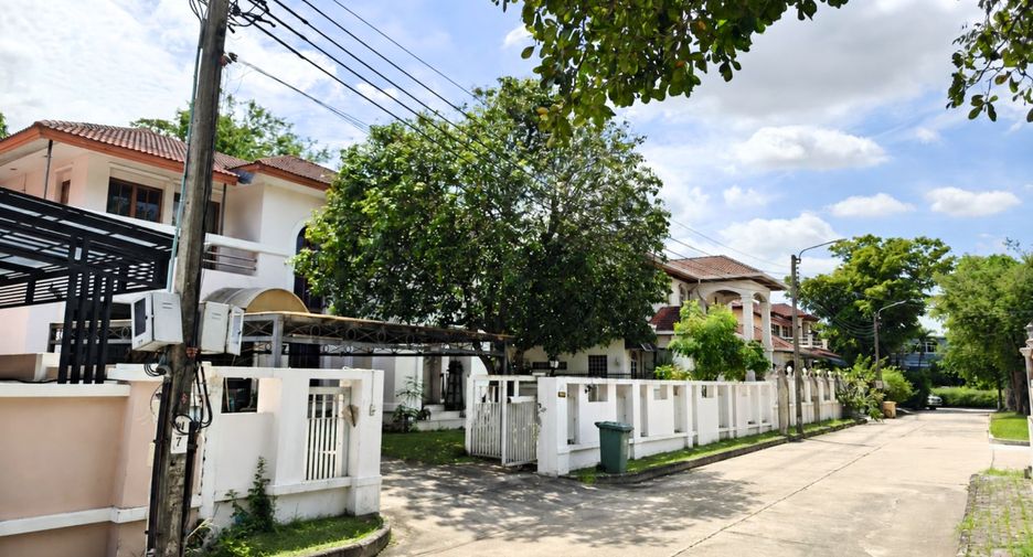 Haus zum Kauf mit 3 Zimmer in Bang Phli, Samut Prakan