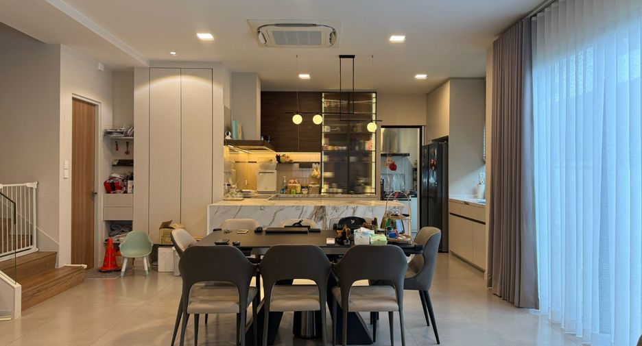 À vendre 4 chambres maison à Bang Phli, Samut Prakan
