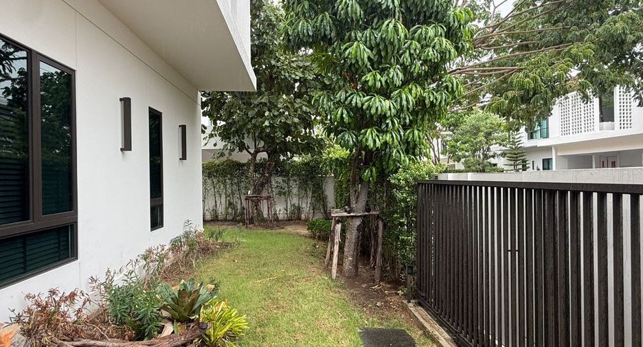 À vendre 4 chambres maison à Bang Phli, Samut Prakan