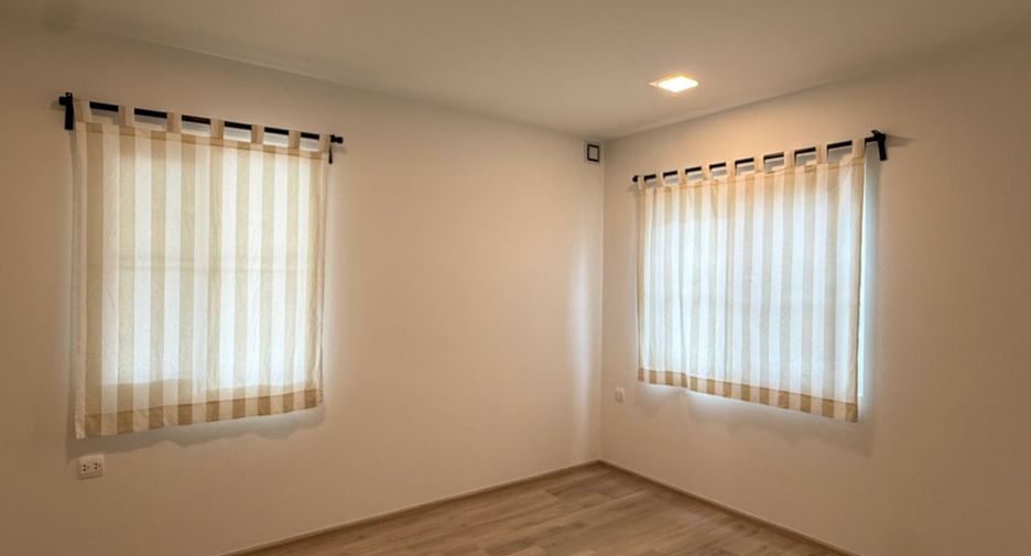 À vendre 3 chambres maison à Bang Phli, Samut Prakan