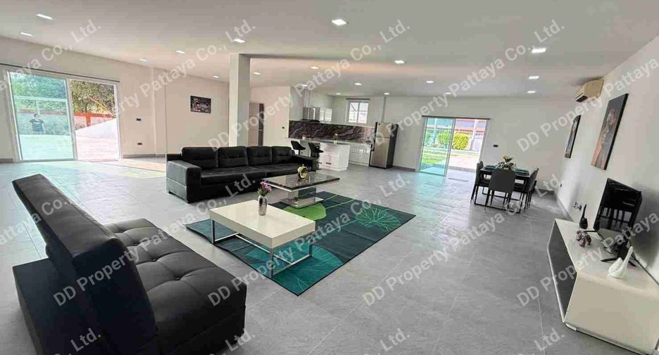 For sale and for rent 6 bedrooms villa in Bang Lamung, Chonburi