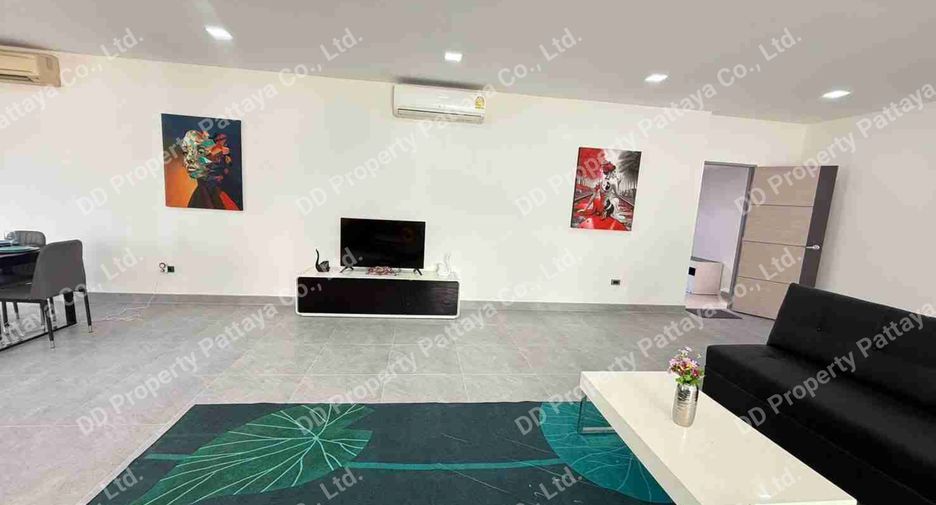For sale and for rent 6 bedrooms villa in Bang Lamung, Chonburi