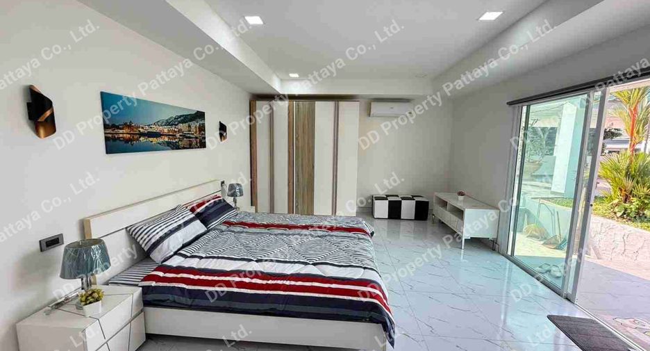 For sale and for rent 6 bedrooms villa in Bang Lamung, Chonburi
