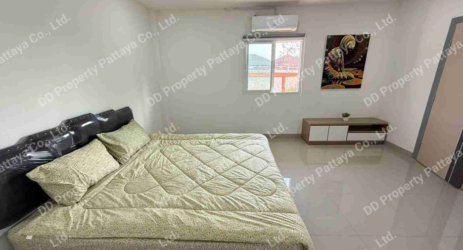 For sale and for rent 6 bedrooms villa in Bang Lamung, Chonburi