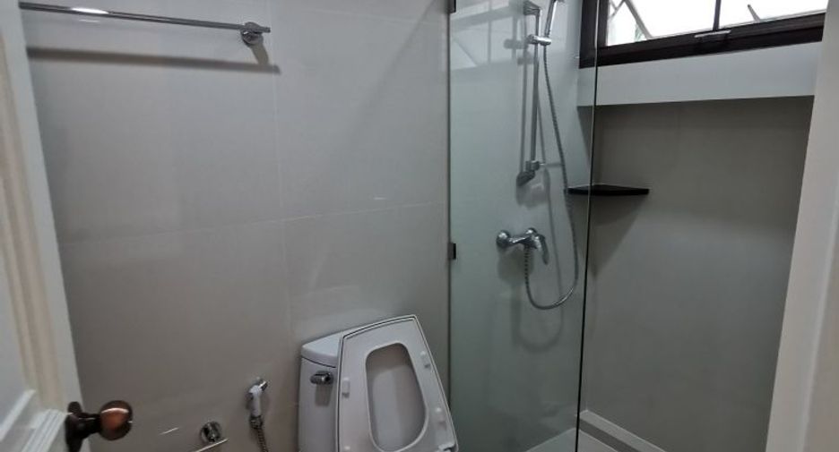 For rent 2 bedrooms apartment in Sathon, Bangkok
