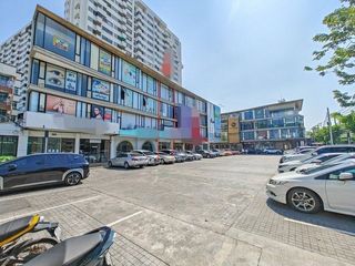For rent 4 bedrooms retail Space in Suan Luang, Bangkok