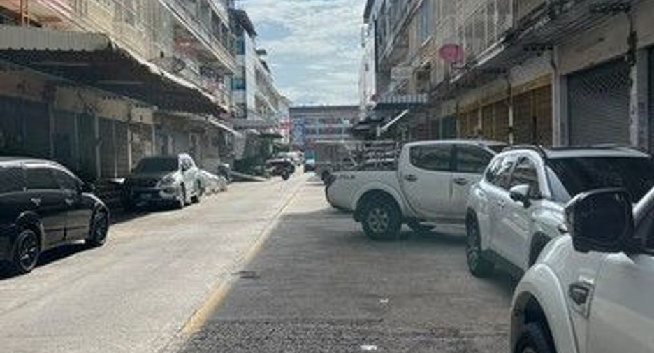 Gewerbefläche zur Miete mit 1 Zimmer in Bang Khae, Bangkok