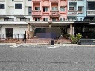Gewerbefläche zur Miete mit 5 Zimmer in Don Mueang, Bangkok