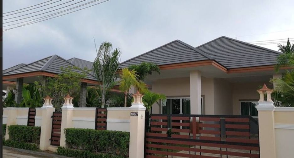 For rent 3 bedrooms villa in Huay Yai, Pattaya