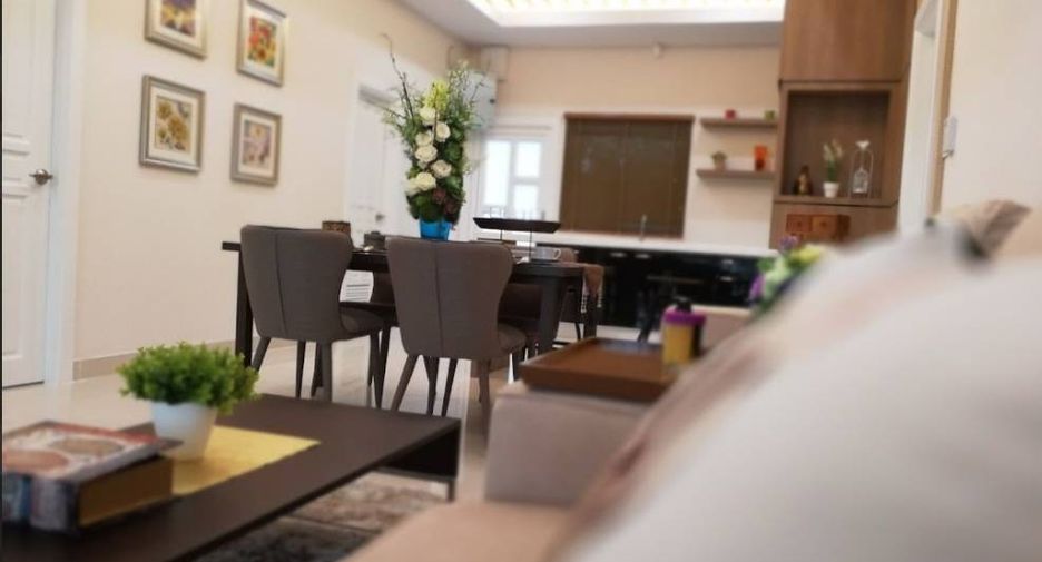 For rent 3 bedrooms villa in Huay Yai, Pattaya