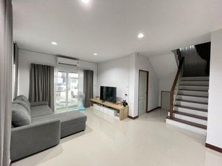 Casa en alquiler de 4 habitaciones en Nong Chok, Bangkok