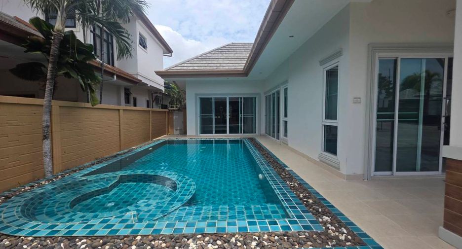 For rent 2 bedrooms villa in Huay Yai, Pattaya