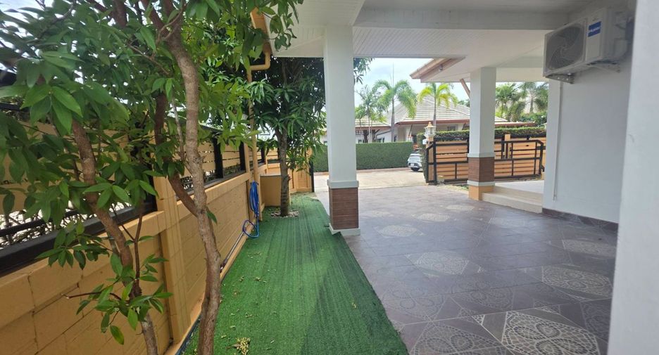 For rent 2 bedrooms villa in Huay Yai, Pattaya